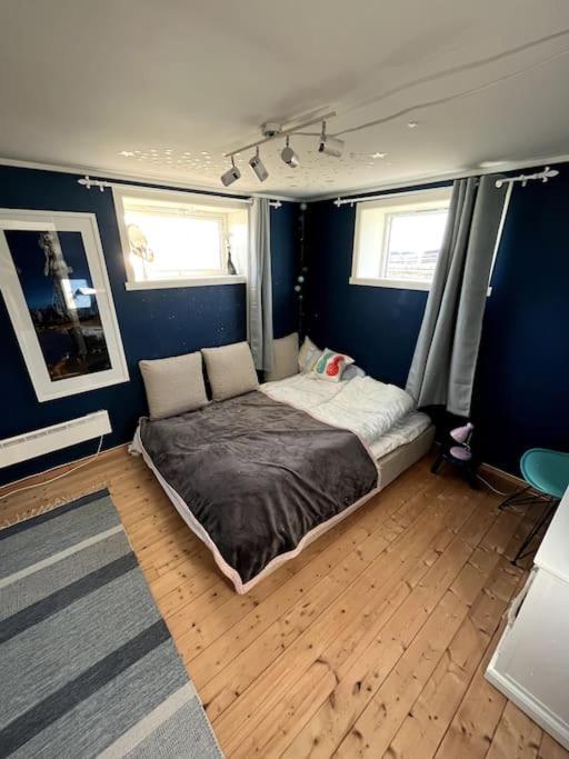 Sjarmerende Hus Med Orkesterplass Til Hav Og Fjell Stave Exterior foto